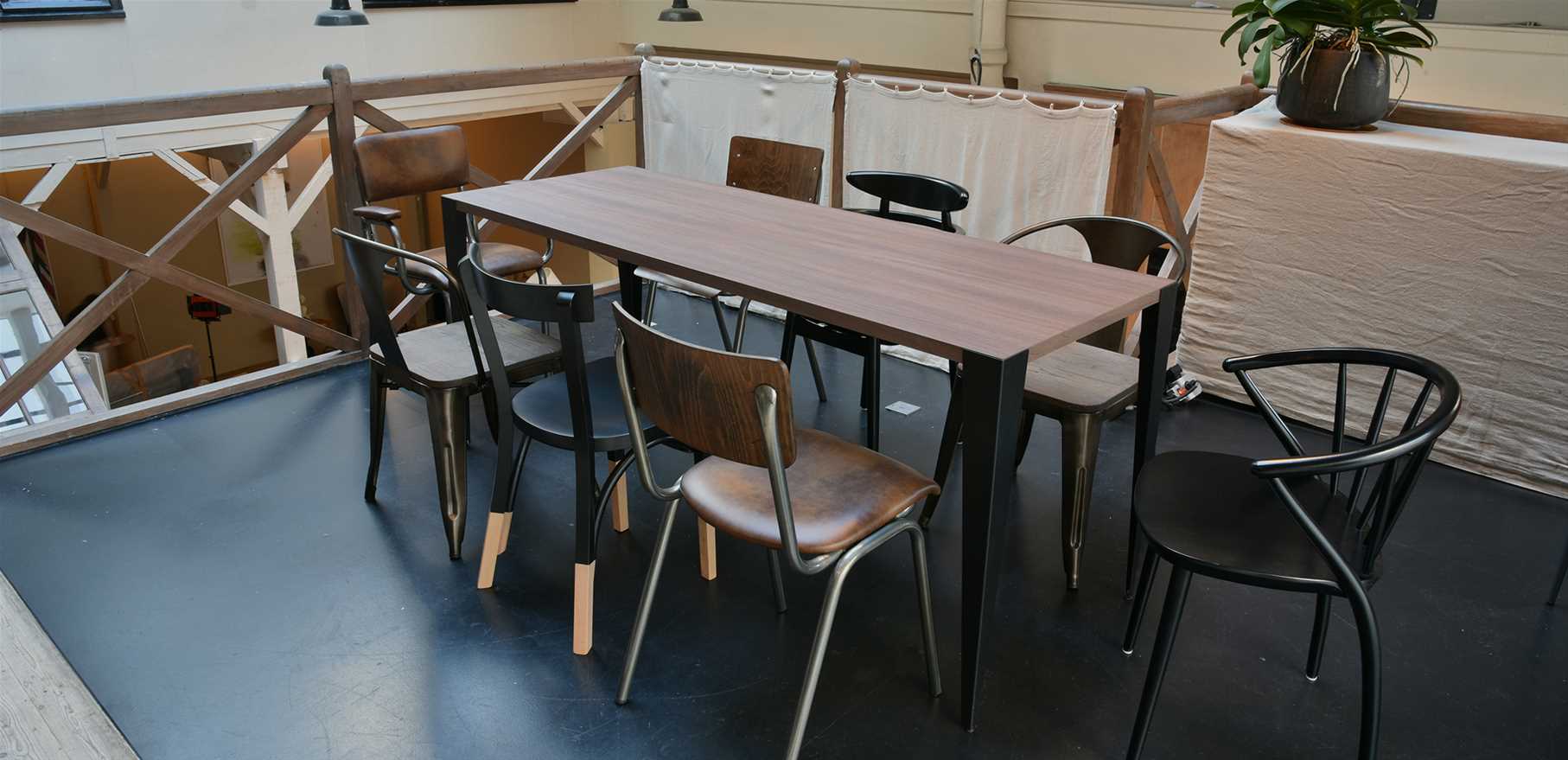 Pour Fabricant Nuit Mobilier ChrEtablissements Professionnel De Yv6ybg7f